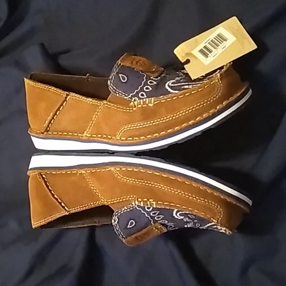 💙NWT Women’s Ariat Cruisers blue denim style size 5.5💙 - Picture 4 of 8